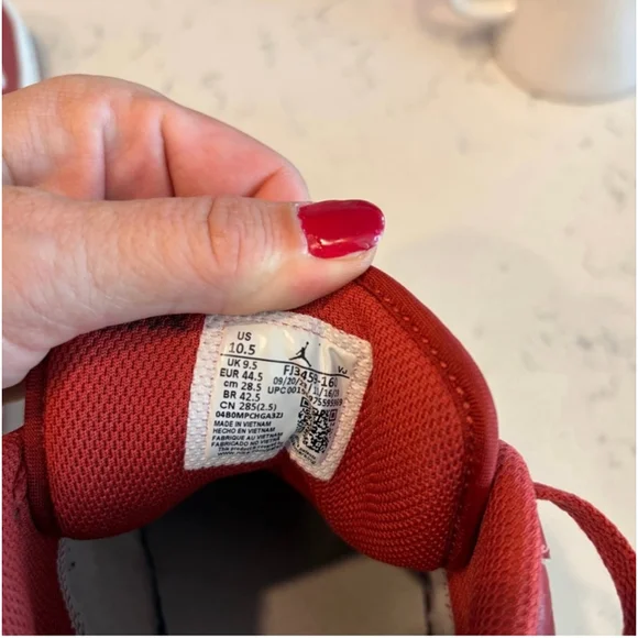 Nike Air Jordan 1 Low Dune Red White Premium Leather Men’s 10.5 Sneakers - Picture 4 of 5